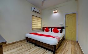 Hotel O Maple The Residence Near Rdb Cinemas